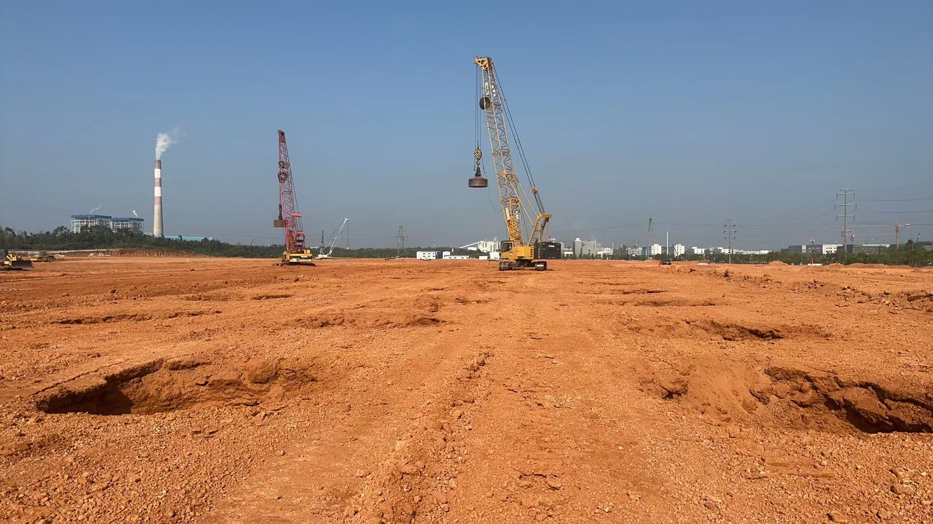 强夯施工队伍新潮流:科技驱动工程革新,提升施工效率与质量